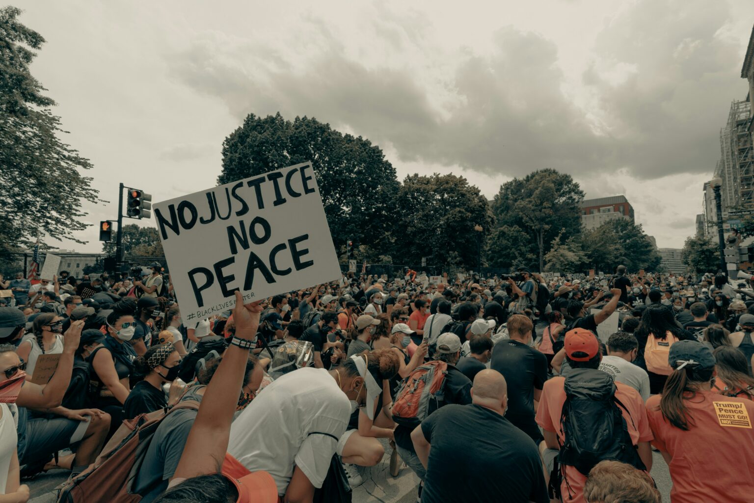 List of 100+ Social Issues Topics and Ideas for 2024